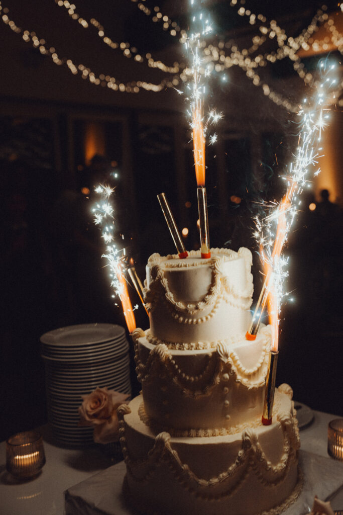 Hochzeitstorte in einer hochwertigen Location in Saarbrücken