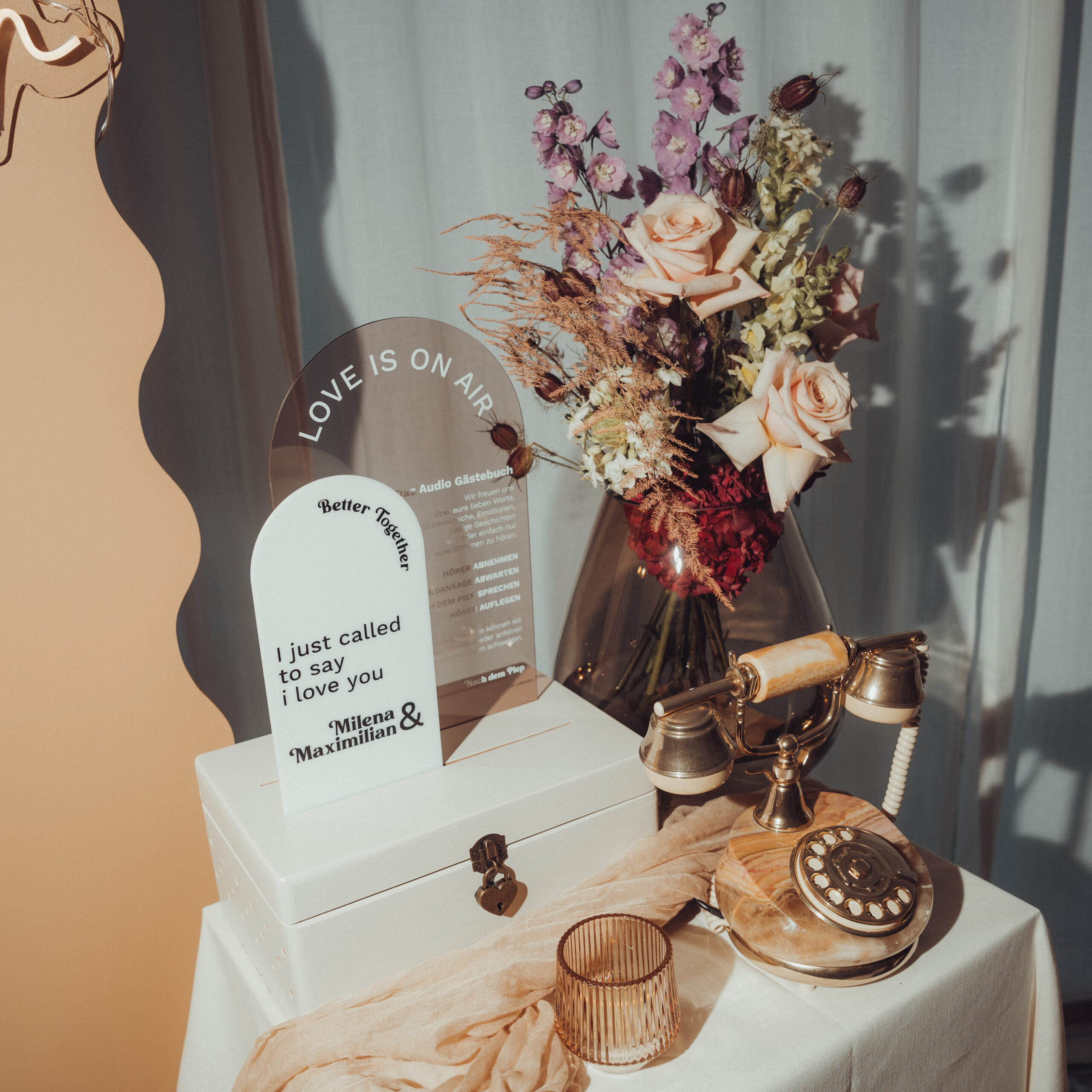 Hochzeitdekoration kombiniert